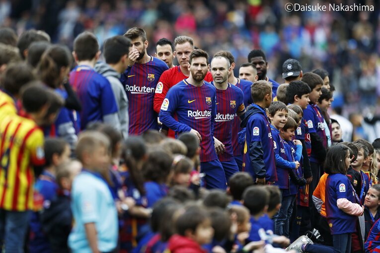 クラシコの魔性を生む10万人の力と、最高に綺麗なカンプノウの夕焼け。(6)