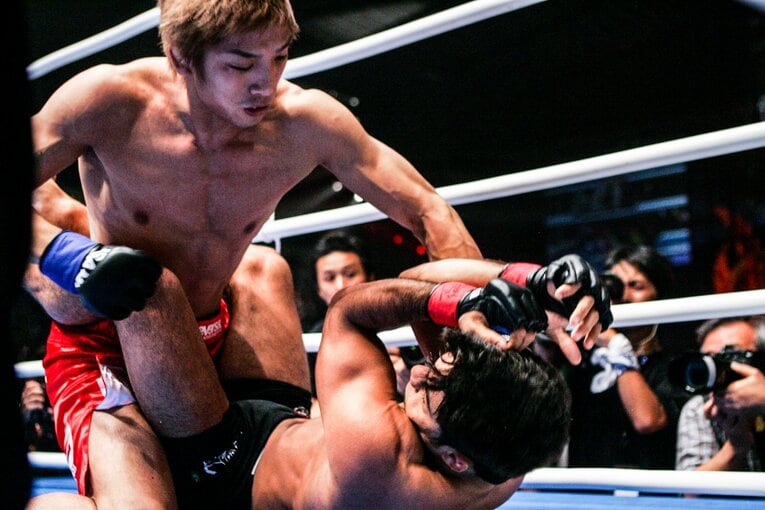 【アンケート5位】所英男vs.アレッシャンドリ・フランカ・ノゲイラ（2005年）©Susumu Nagao