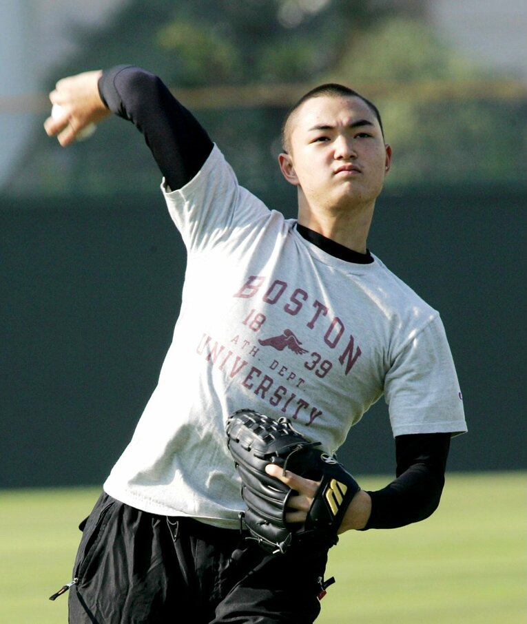 2004年11月24日には早くも阪神鳴尾浜球場で初練習　©JIJI PRESS