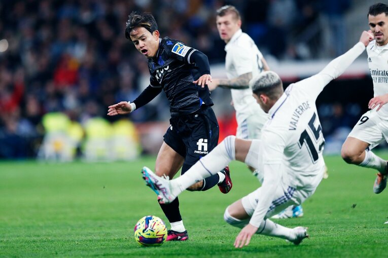 「クボのソックスに穴が！」バルサに続きマドリーも“久保建英が脅威”だった…現地撮影で感じた出色の貢献「クロースが苦虫を」(32)