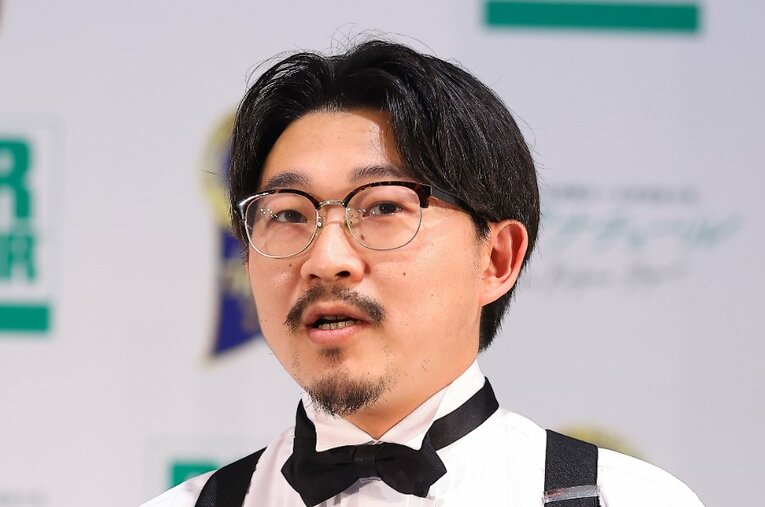 2021年のM-1グランプリで2位となったオズワルドのツッコミ・伊藤俊介。2022年は敗者復活戦からの逆転優勝を狙う ／ photograph by AFLO