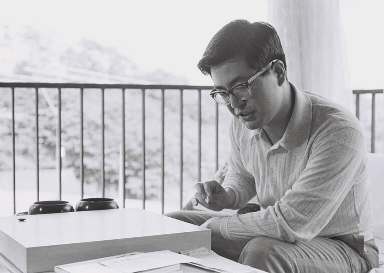 中原誠十六世名人　©BUNGEISHUNJU