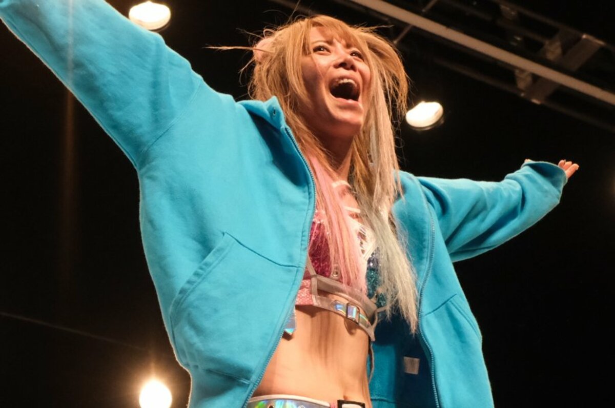 スターダム岩谷麻優選手　2021 SUMMER　応援タオル Amazon.co.jp: 受注商品 スターダム 選手応援タオル 2023 Bikininng