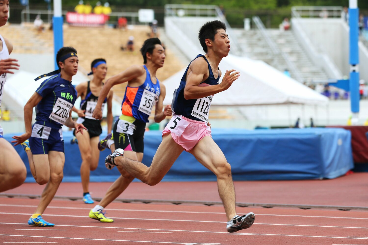 中学時代は全中で100ｍと200ｍの二冠に輝いた五十幡。現在100mで9秒台の記録を持つサニブラウンにも先着している　©AFLO