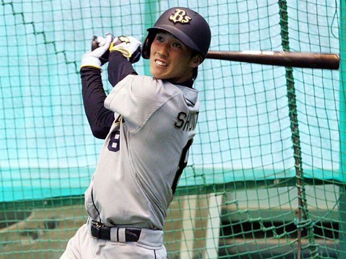 あの名選手と「ウリふたつ」。駿太は本家を超えるか。~岡田監督がベタ褒めする理由~<Number Web> photograph by NIKKAN SPORTS