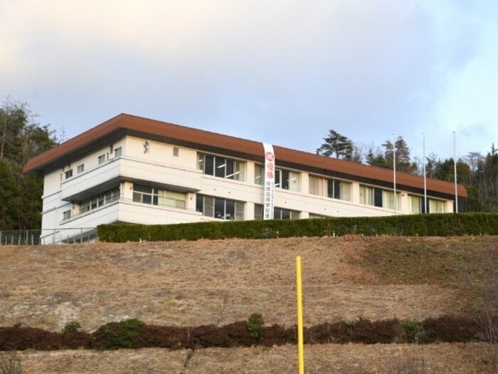 ナゾの甲子園監督、初出場で初優勝…“広島史上最強チーム”から50年、崇徳高を復活させた重要人物とは？ 元カープの伝説的OB・山崎隆造の証言＜Number Web＞ photograph by Kota Inoue