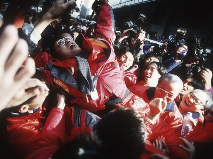 [平成8年第72回大会優勝] 中央大学「怪物“渡辺康幸”に10人の総合力で挑む」＜Number Web＞ photograph by PHOTO KISHIMOTO