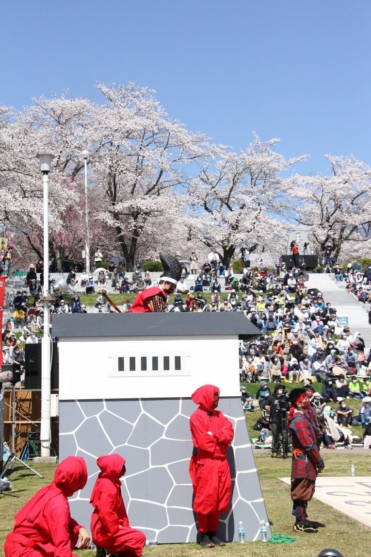 藤井聡太竜王「大変参考になったで“ござる”」初出演した《人間将棋》を現地取材… 観る将マンガ家が超楽しんで描いてみた(75)
