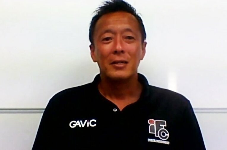 オンライン取材に応じてくれた大嶽直人。現在、女子サッカーの指導者となっている