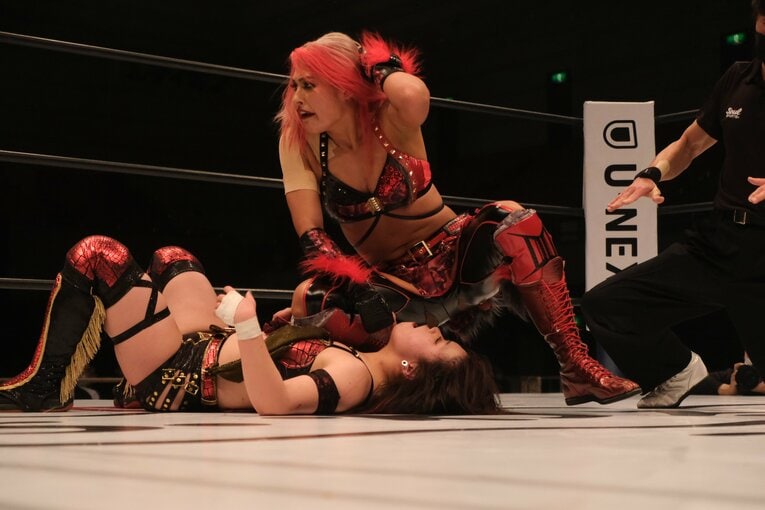 「ジュリアvs鈴季すず」はなぜ“最高に映える”タイトルマッチだったのか？ 試合直後の“姉妹”が明かしたそれぞれの「25分4秒」(54)