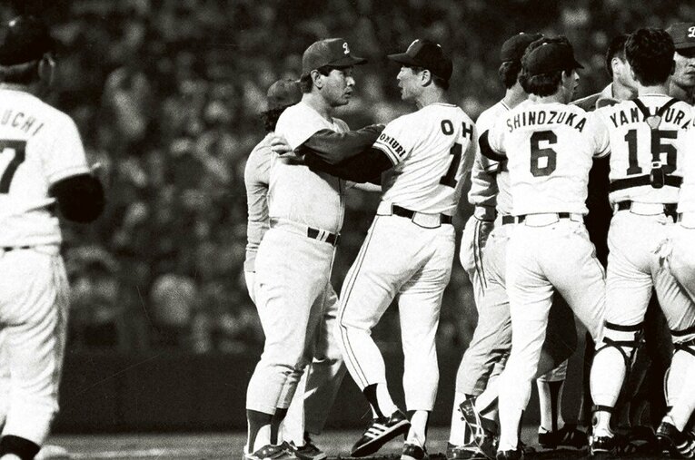 1987.6.11の大乱闘で巨人・王監督に抗議する中日・星野仙一 ／ photograph by NIKKAN SPORTS