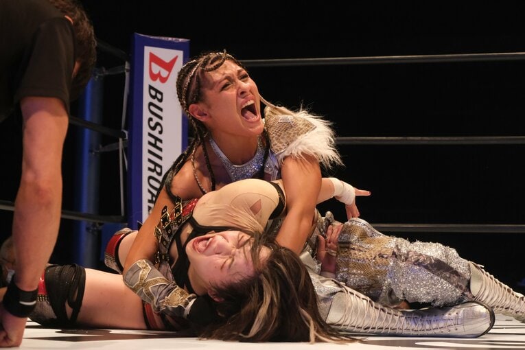 互いに得意技を繰り出し合ったが、15分では決着つかず