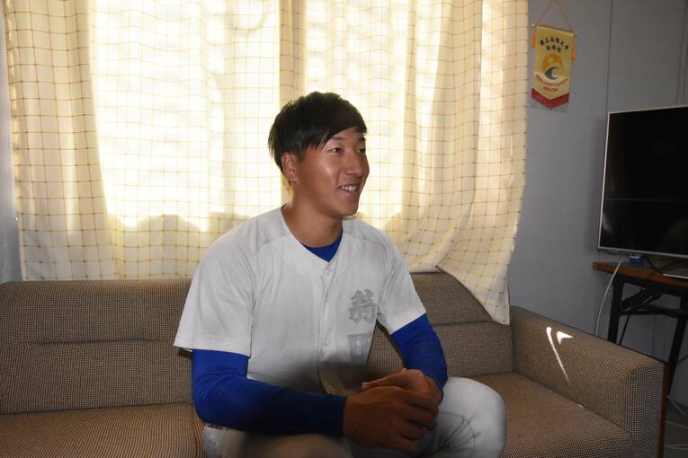 巨人からドラフト1位指名後の10月28日に取材に応じた翁田大勢