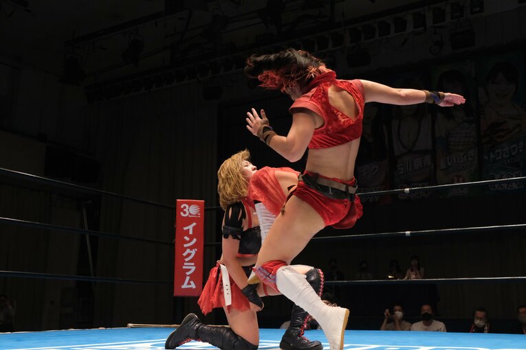 「燃え尽きるさまを見てほしい」米AEWで活躍、日本でも2冠の志田光が「日本の女子プロレスが世界最高」と語る理由(57)
