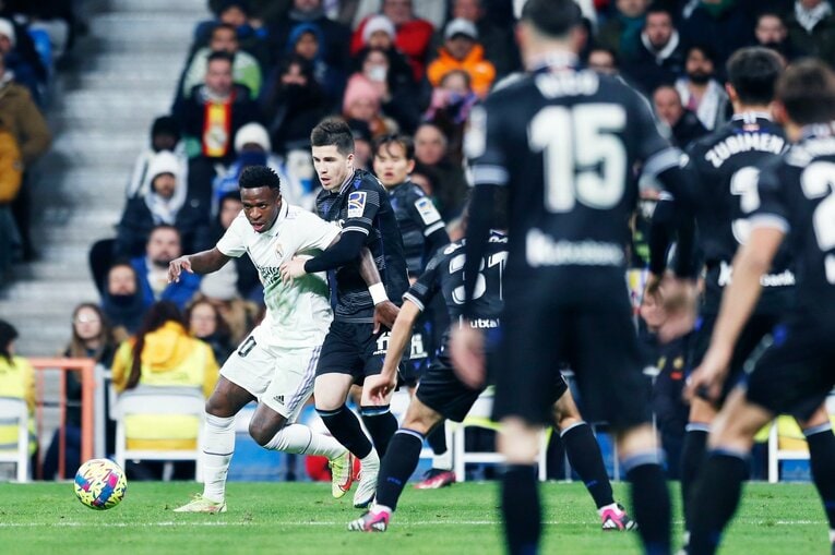 「クボのソックスに穴が！」バルサに続きマドリーも“久保建英が脅威”だった…現地撮影で感じた出色の貢献「クロースが苦虫を」(51)