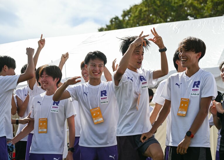 昨年の予選会、トップ通過に湧き上がる立教大の選手たち　©Nanae Suzuki