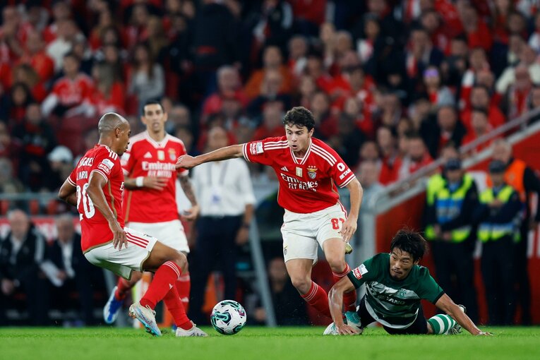 森保ジャパン守田英正28歳“日本に伝わらない”ポルトガルで認められた勲章…敗戦で目は充血も「5万人の敵地ダービー大ブーイング」(14)