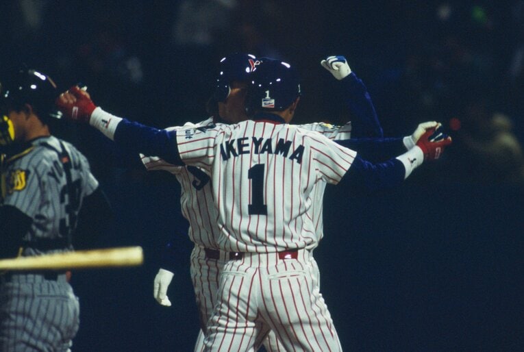 若き日の池山隆寛　©BUNGEISHUNJU