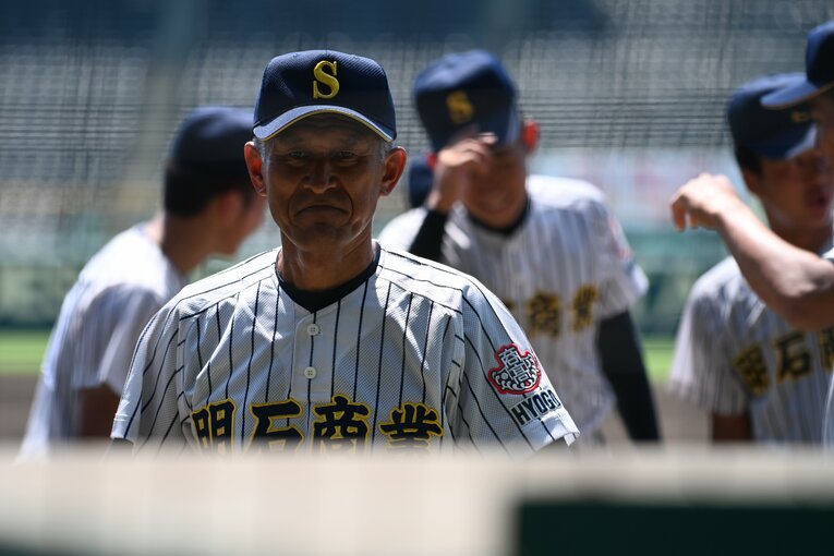 明石商業・狭間監督（2020年夏・交流試合）©Naoya Sanuki