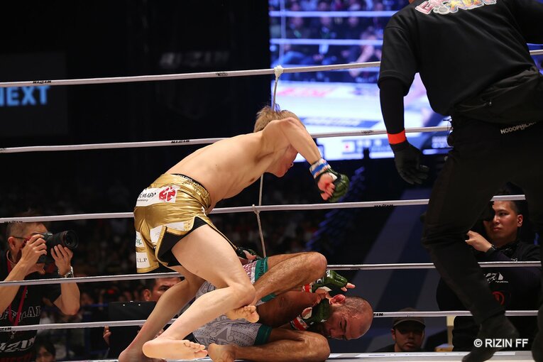 朝倉海vsフアン・アーチュレッタ　©RIZIN FF
