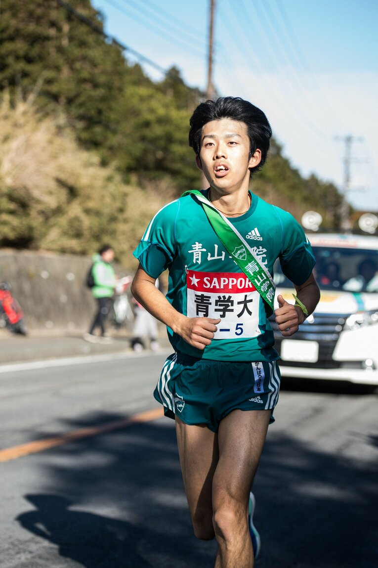 快調に山を駆けあがっていたはずの貞永さんを襲った異変。その原因は…？　©BUNGEISHUNJU