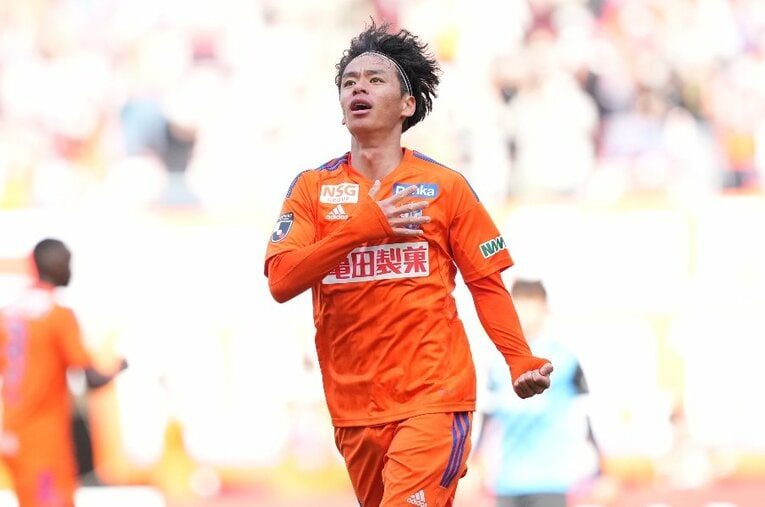 J1復帰を果たしたアルビレックス新潟の好調ぶりを象徴するMF伊藤涼太郎の躍動。18日の次節は古巣・浦和戦に臨む ／ photograph by J.LEAGUE