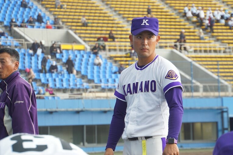 コーチの高橋佑輔 ©Kei Nakamura