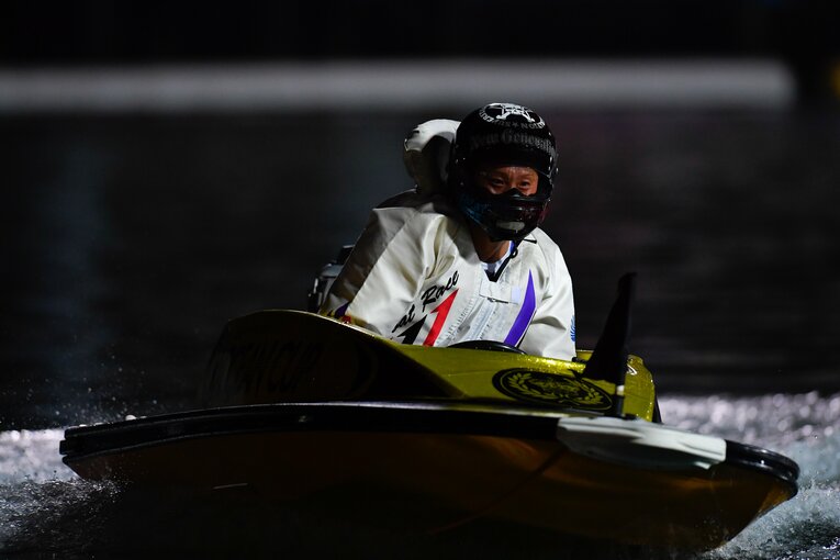 峰のウイニングラン　©日本モーターボート競走会