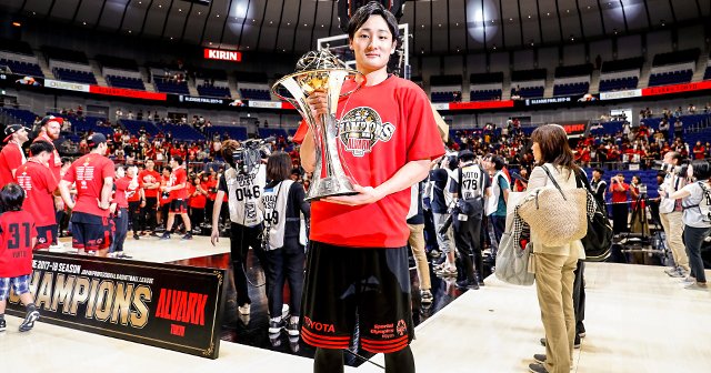 Bリーグファイナルで圧巻の25点差。王者アルバルクはいまだ進化途中。 - Bリーグ - Number Web - ナンバー