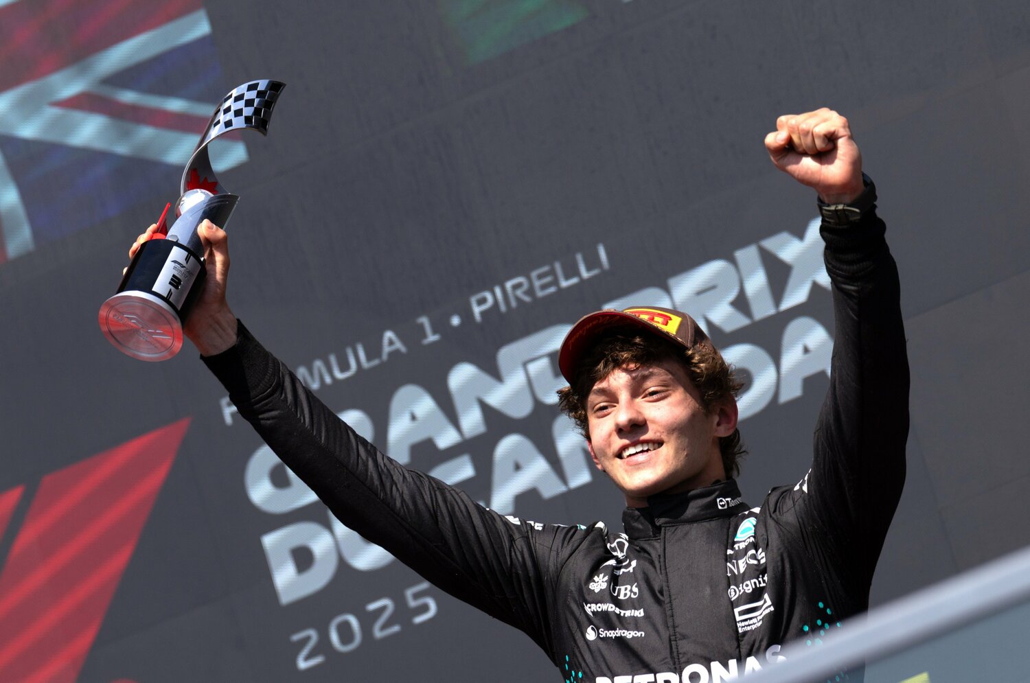 「思わず鳥肌が立った。次は優勝だ」F1の最年少記録を次々と更新する18歳の現役高校生、アンドレア・キミ・アントネッリの類まれなる才能<Number Web> photograph by Getty Images