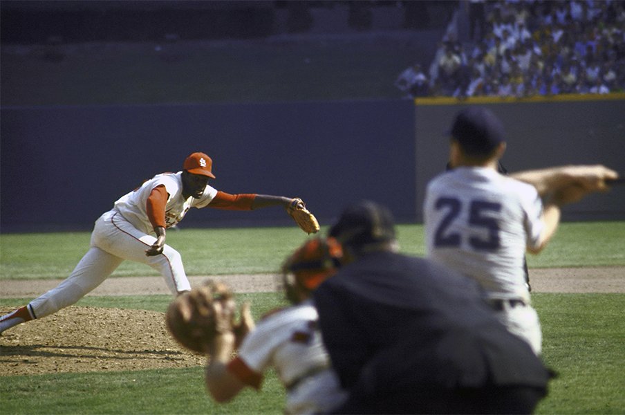 投本間の距離とマウンドの高低。先鋭的な野球ルール改定は必要か。＜Number Web＞ photograph by Getty Images