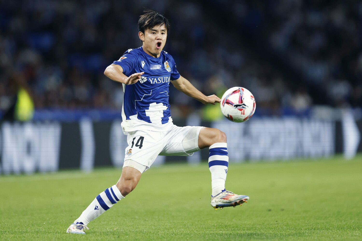 相手パスをインターセプトすると、ビッグチャンスを演出したが……