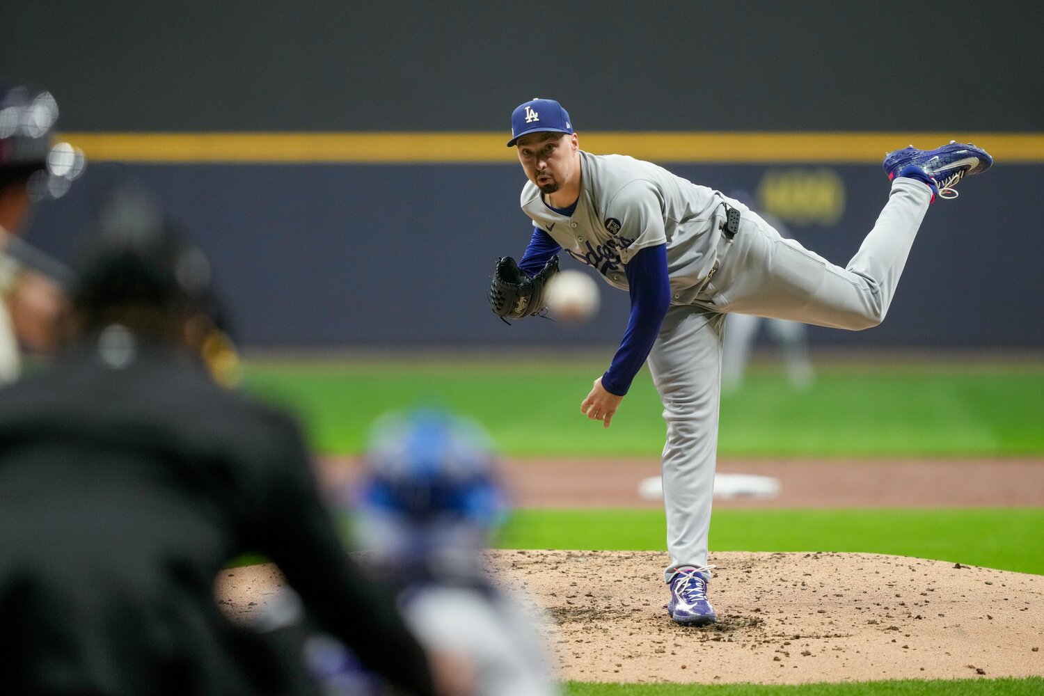 リーグ優勝決定シリーズでもシリーズ開幕投手として申し分ないピッチングを見せたスネル　©Getty Images