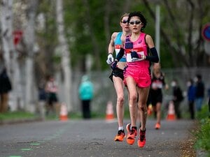 女子マラソン前田穂南の速さを支えるアシックスの技術。薄底シューズで、狙うは金メダル!