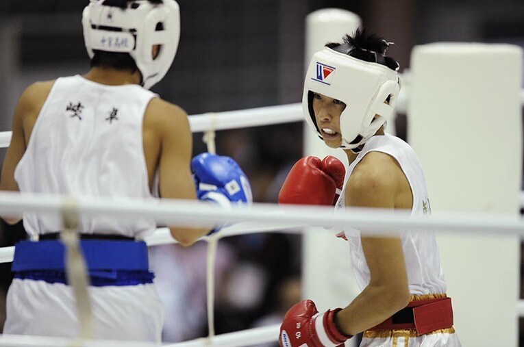 高校時代の井上尚弥。高校生で初のアマ7冠を成し遂げた怪物と拳を交えた9歳上のロンドン五輪代表・須佐勝明は「この選手は何なんだ」という衝撃を受けた ／ photograph by Wataru NINOMIYA／PHOTO KISHIMOTO