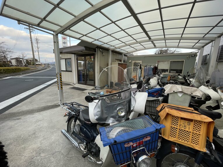 【仕事風景】新聞販売店でオーナーを務める元中日・前原博之さん　©NumberWeb