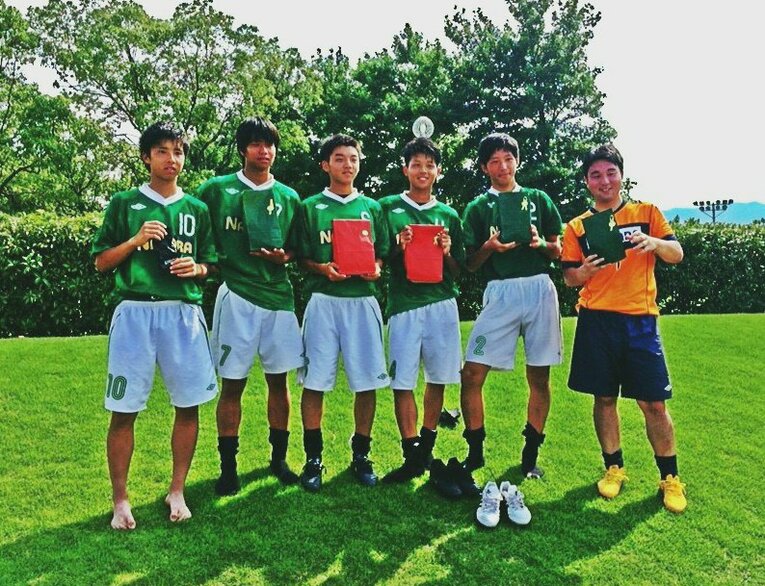 長良高校時代の藤井智也（一番左）。決して強豪校ではなかったが、仲間たちのおかげで技術を磨くことができた（本人提供）