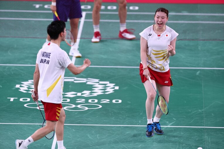 東京五輪で銅メダルを獲得した渡辺・東野ペア　©JMPA