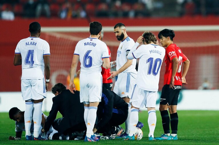 「クボ潰しにロドリゴが戻ってこない？」 “レアルでのライバル”に削られた久保建英… 手痛い敗戦の内実〈撮影者の視点〉(34)