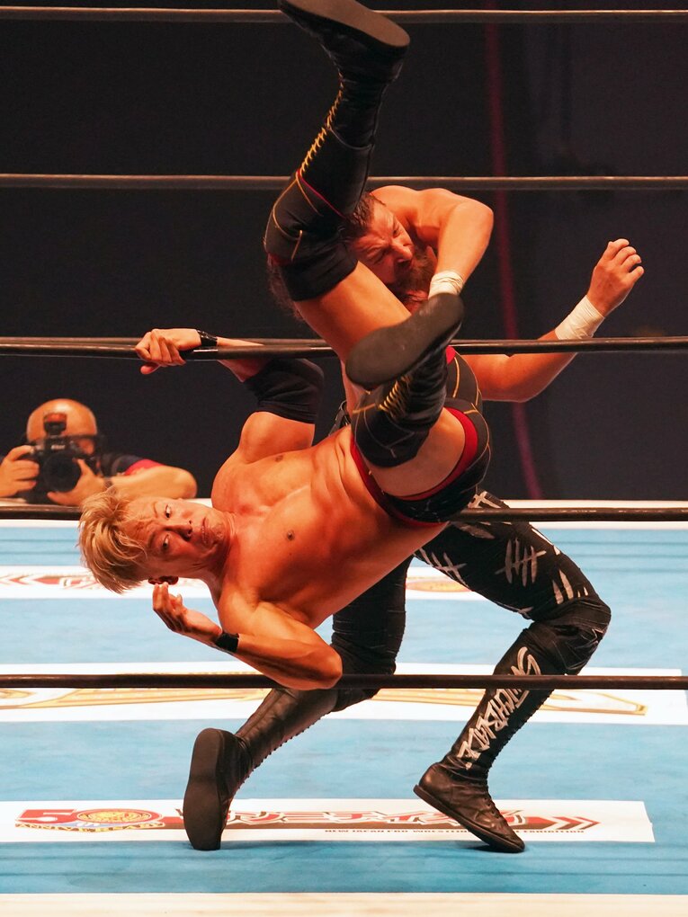 6月12日の大阪城ホール。オカダ・カズチカとジェイ・ホワイトのIWGP世界ヘビー級選手権