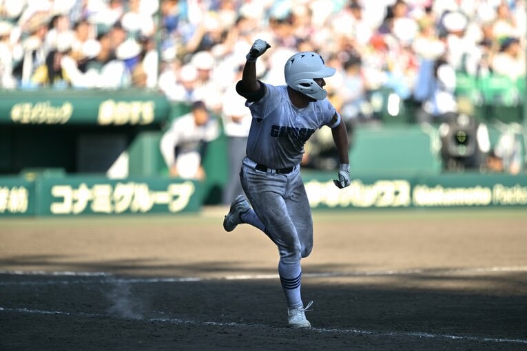 11回裏、四番・坂口路歩がサヨナラヒット　©Hideki Sugiyama