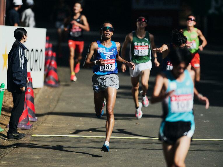 箱根駅伝では重要な1区を担う予定の兵藤ジュダ　©Yuki Suenaga