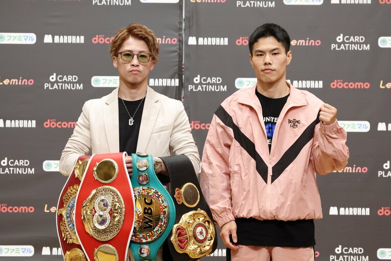 1月22日の記者会見で井上尚弥と初めて顔を合わせたキム・イェジュン　©︎JIJI PRESS