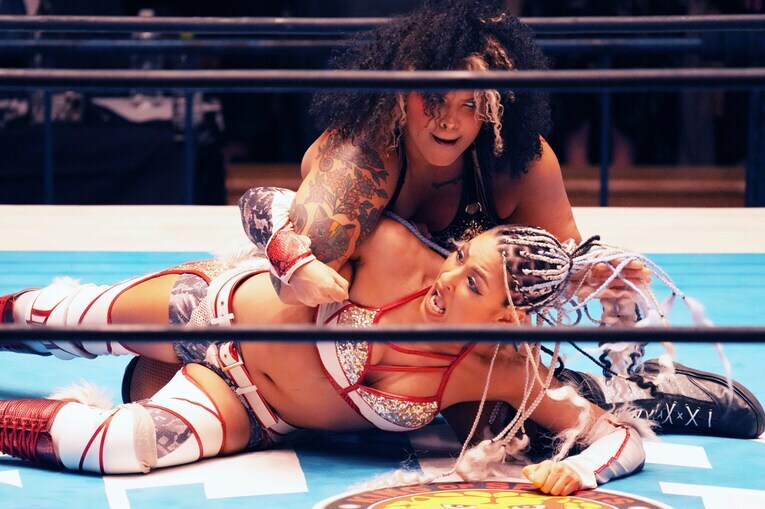 ジュリアの巻き投げを押しつぶしたナイチンゲール　©Essei Hara