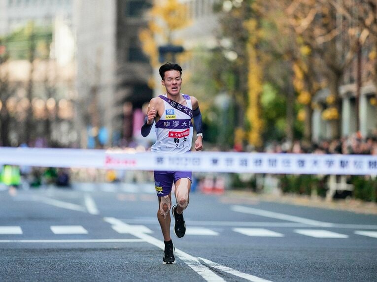 【2026箱根駅伝】駒澤大10区に登場した佐藤圭汰は故障から何とか間に合わせても区間新。万全ならば、と思ってしまう　©Yuki Suenaga