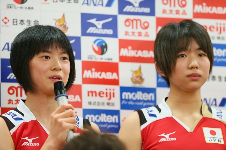 高校2年生で日本代表に初選出された古賀紗理那、左は宮下遥（2013年）©︎AFLO SPORT
