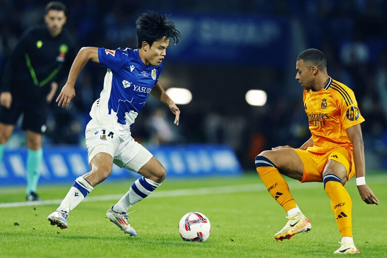 久保建英がマドリー戦後ファンに謝罪も…「エムバペとビニシウスはタケに手を焼いていた」カメラマン、久保本人が感じた「悪い中での好材料」(11)