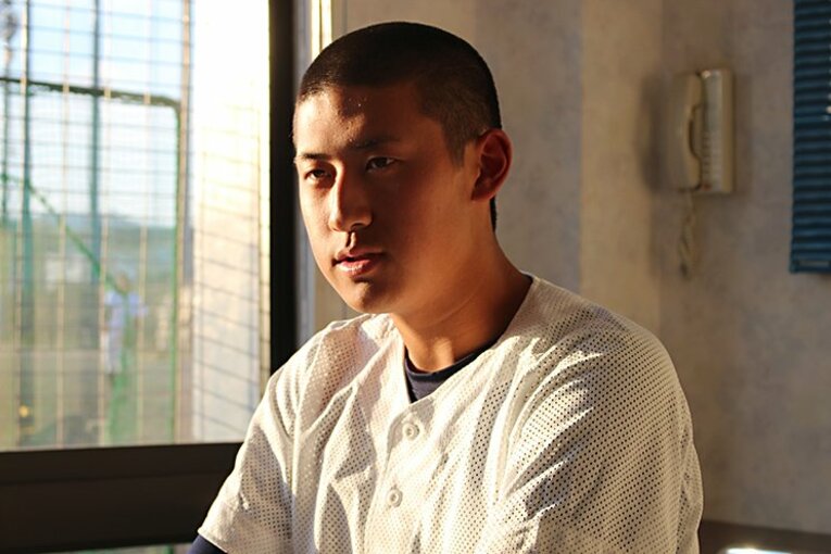 真剣な表情で抱負を語る阪口　©︎Yu Takagi