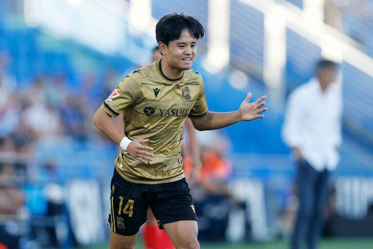 突破を阻まれ悔しさをあらわにする久保　©Daisuke Nakashima