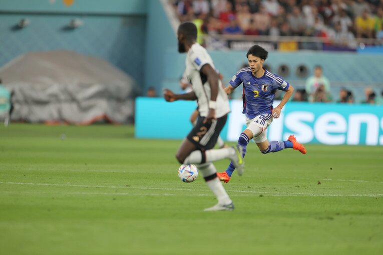 ドイツ戦の三笘　©JMPA